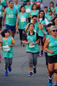 BIB: 269, 50666
                            <button type="button" onclick="openModal(10520761)" class="btn btn-primary btn-sm float-right btn-popup" data-toggle="modal" data-target=".modal-high-quality">
                        <i class="fas fa-shopping-cart"></i> Add to Cart
                    </button>
                                            <button type="button" onclick="isThisMe(10520761, true)" class="btn btn-success btn-sm float-right btn-popup btn-isme hidden" data-toggle="tooltip" data-placement="bottom" title="นี่คือรูปของคุณใช่ไหม คลิกที่นี่เพื่อเอาเข้าอัลบั้ม">
                        <i class="fas fa-plus"></i> Add to album
                    </button>
                    <button type="button" onclick="isThisMe(10520761, false)" class="btn btn-warning btn-sm float-right btn-popup btn-isnotme hidden">
                        <i class="fas fa-ban"></i> Remove from album
                    </button>